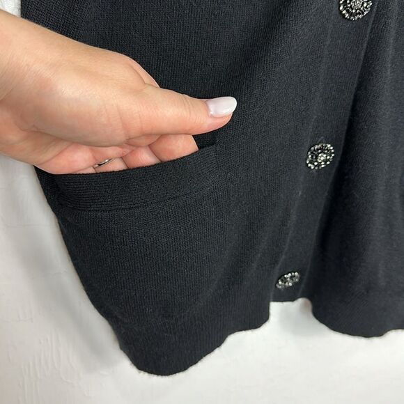 Talbots Cashmere Blend Black Short Sleeve Jeweled-Button Cardigan Sweater Size L - Picture 4 of 9